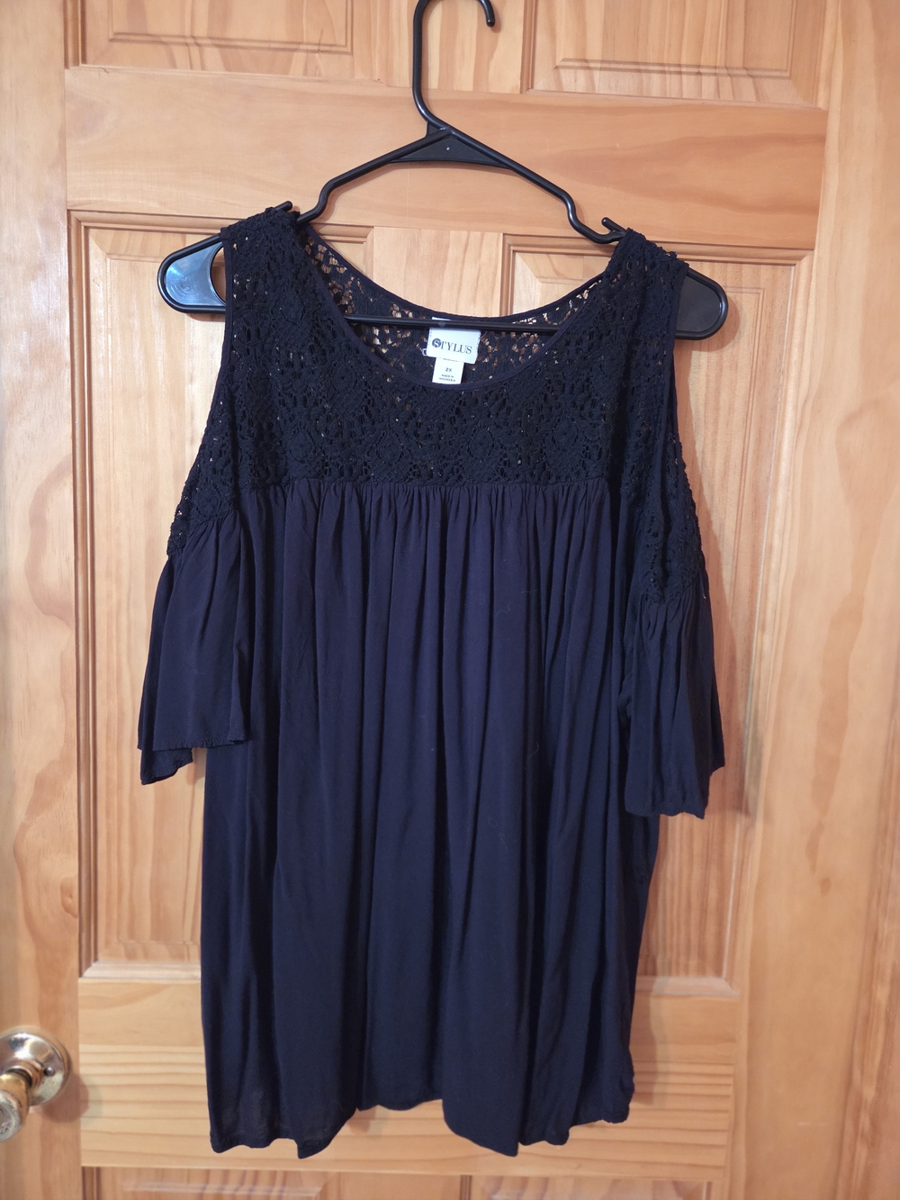 STYLUS Black Crochet Cold Shoulder Top